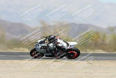 media/Apr-20-2025-CVMA (Sun) [[39090e8767]]/Race 9-Formula LW Twins Shootout/